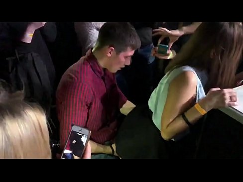 ❤️ Sexo real nunha discoteca rusa. Moza rusa de 18 anos no ano e na vaxina follada nunha discoteca ️❌ Putas a nós gl.liporno.ru ☑